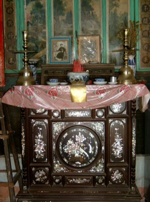 Lipasto vanhassa talossa