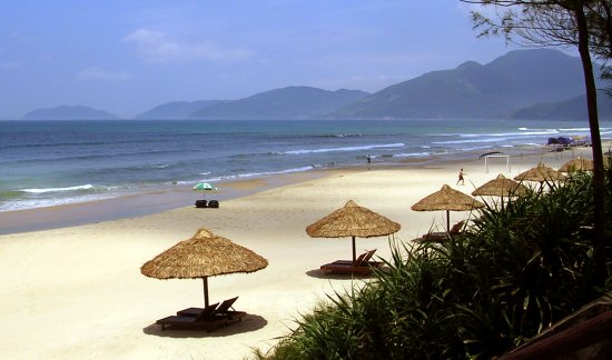 Lang Co Beach